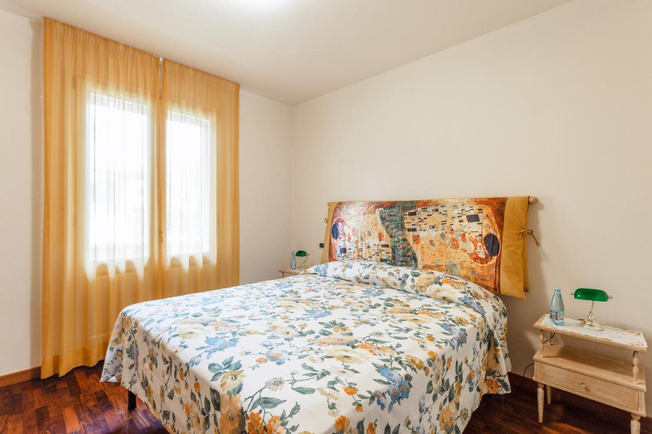פורטה דיי מארמי Villa Diletta B&B מראה חיצוני תמונה